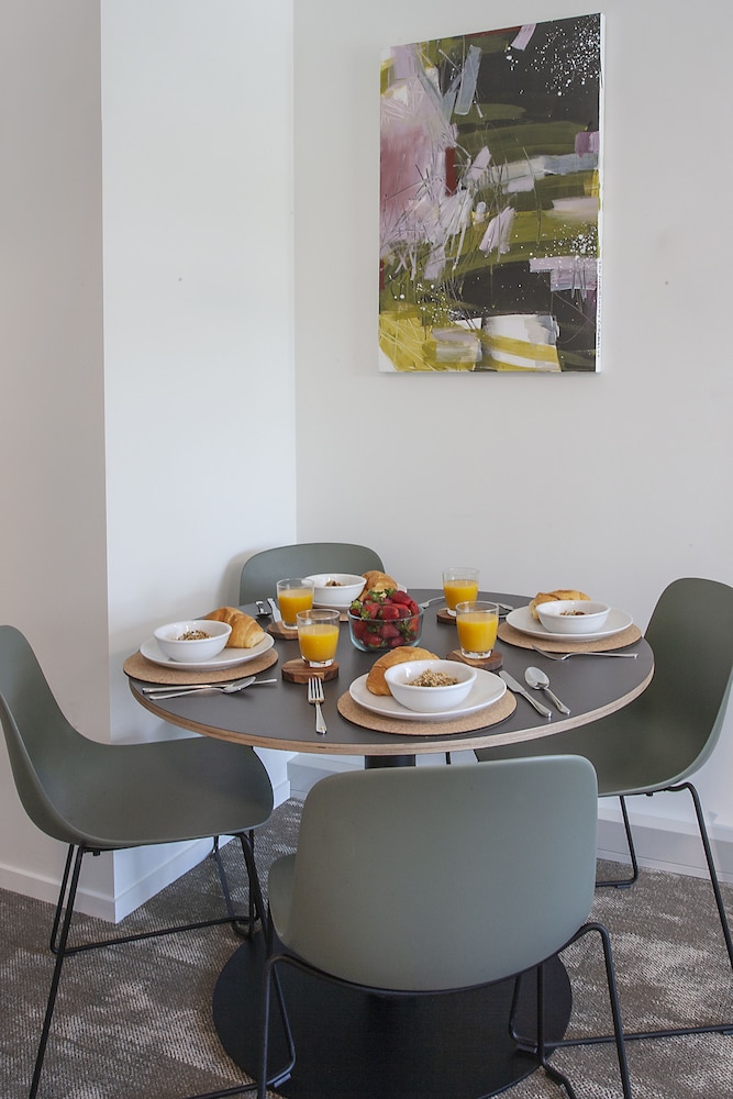 Sojourn Apartment Hotel Ghuznee 27/35