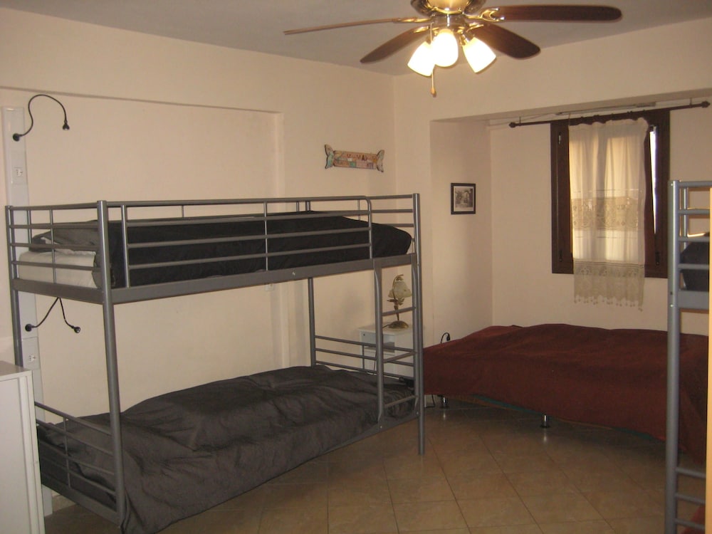 Studios Arabas - Hostel 25/50