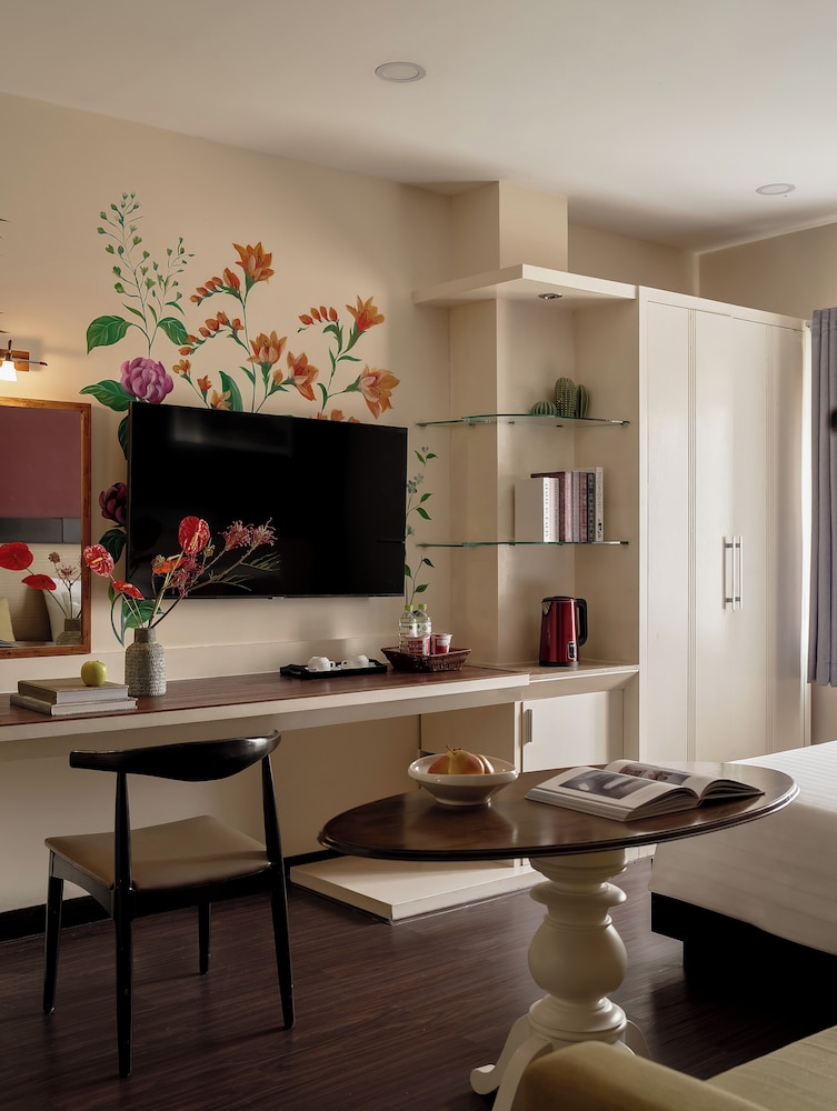 Asian Ruby Hotel & Apartment 46/62