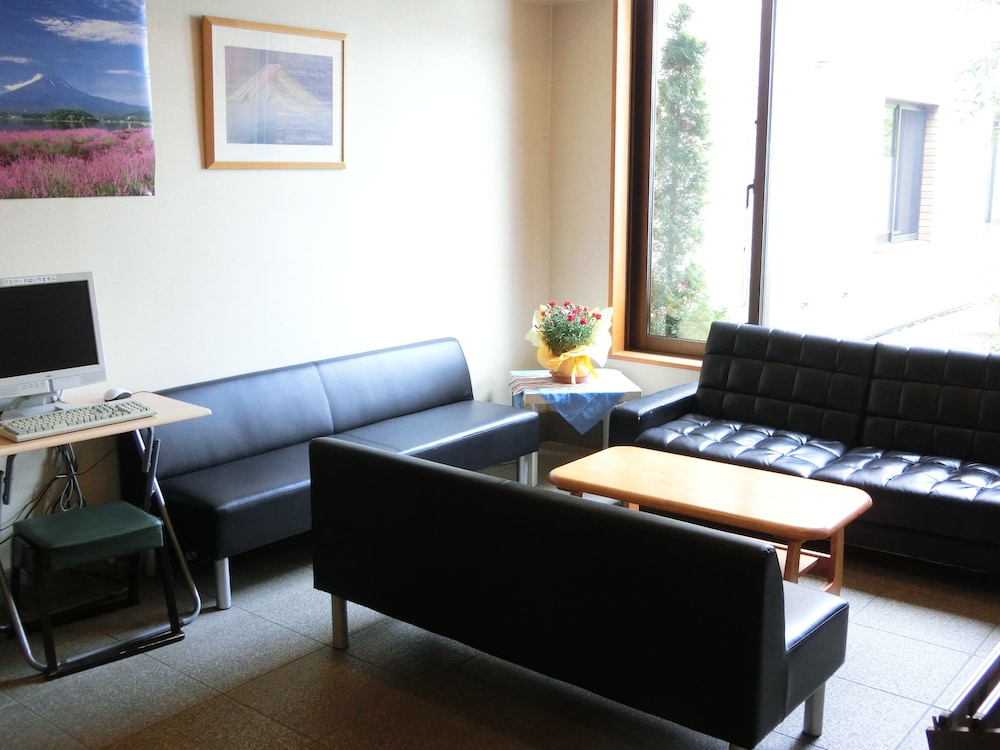 Resort Inn Fuyo Kawaguchiko Inter Store 41/57