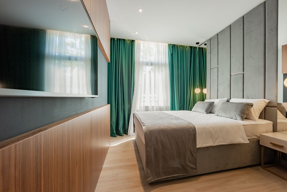 Caldo Luxury Rooms 2/15