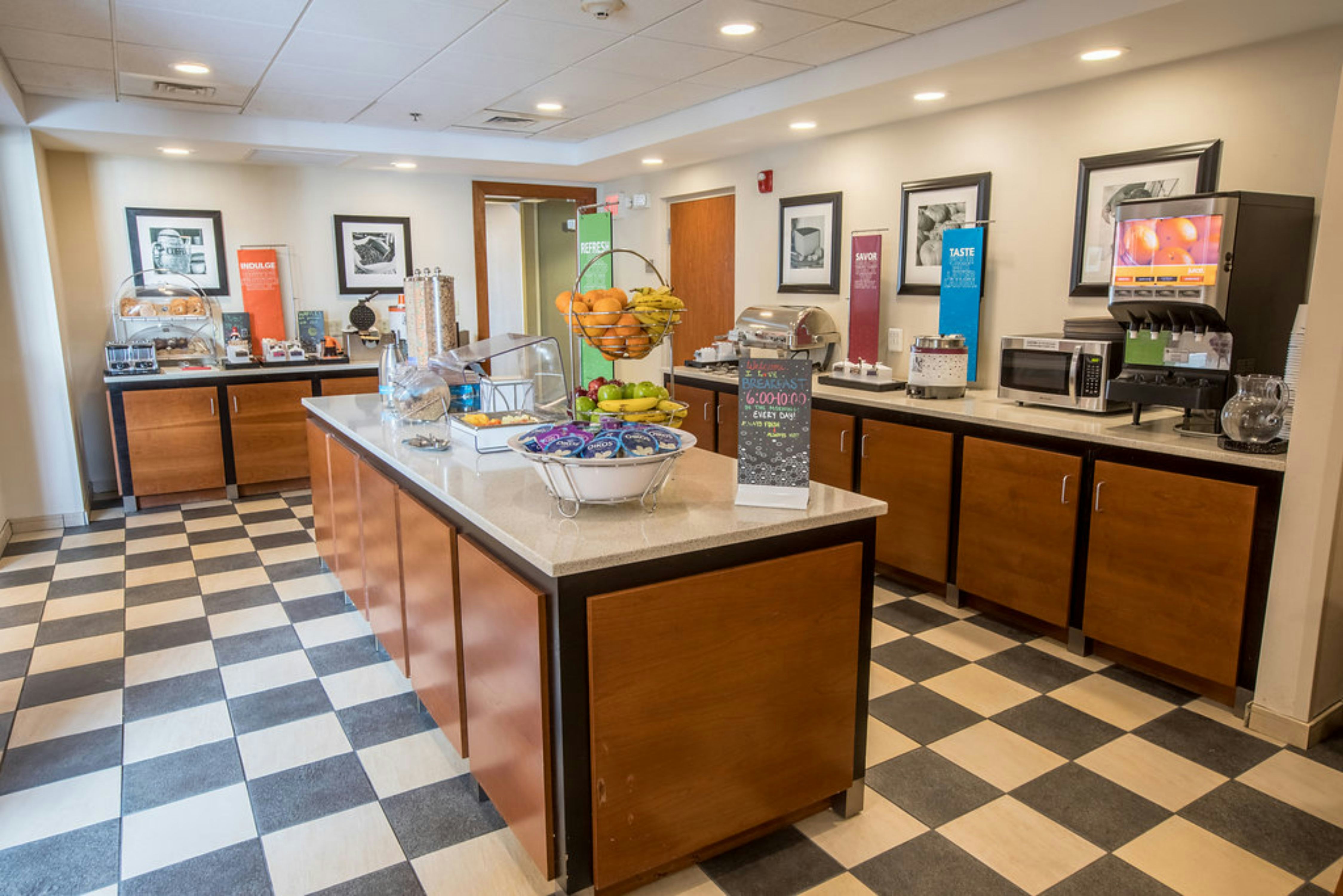 Hampton Inn & Suites Tilton 9/66