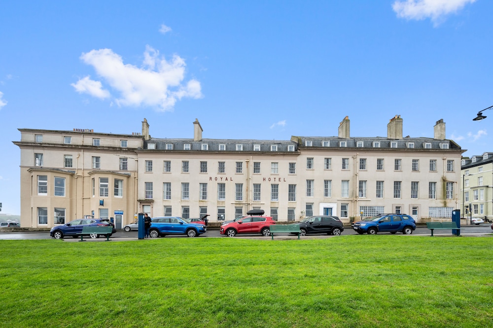 Royal Hotel Whitby 56/61