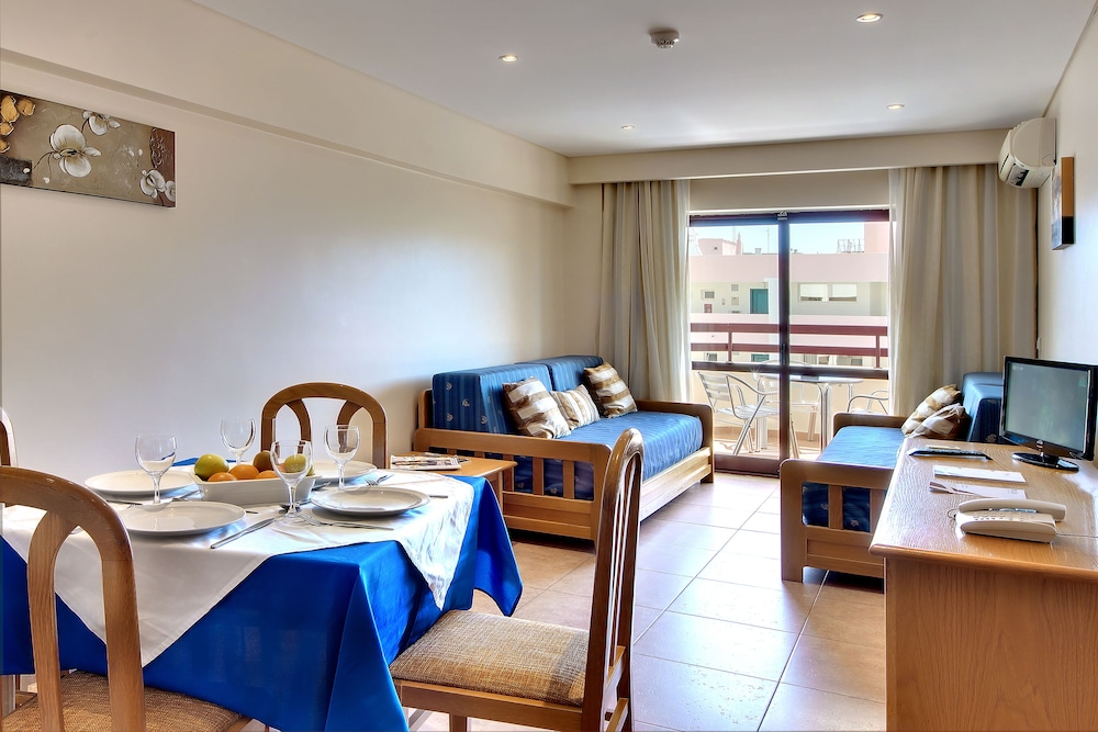 Alba Hotel 28/50