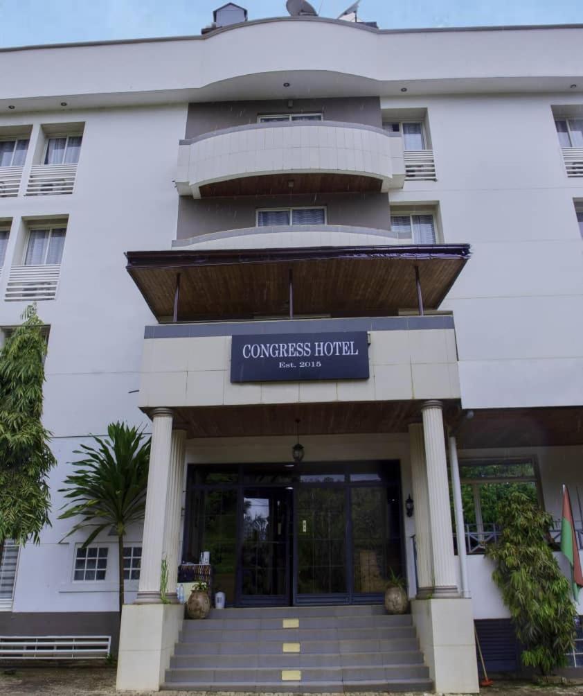 Congress Hotel 2/43