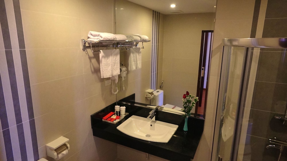Golden Halong Hotel 34/34