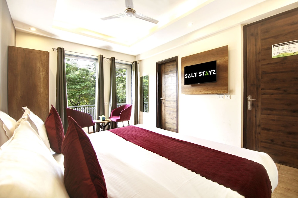 Saltstayz Hotel Huda City Center 16/49