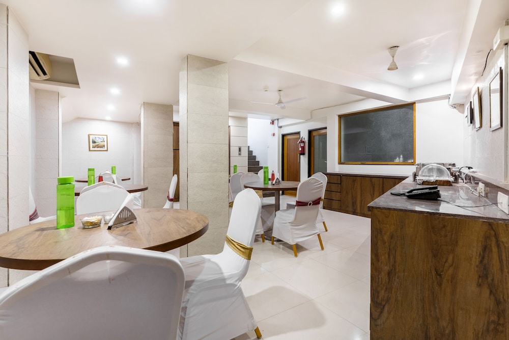 Hotel Ashish 39/39