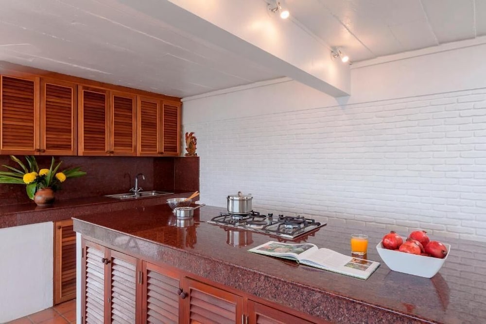 Baan Khunying Villa Secluded Phuket Beachfront 40/40
