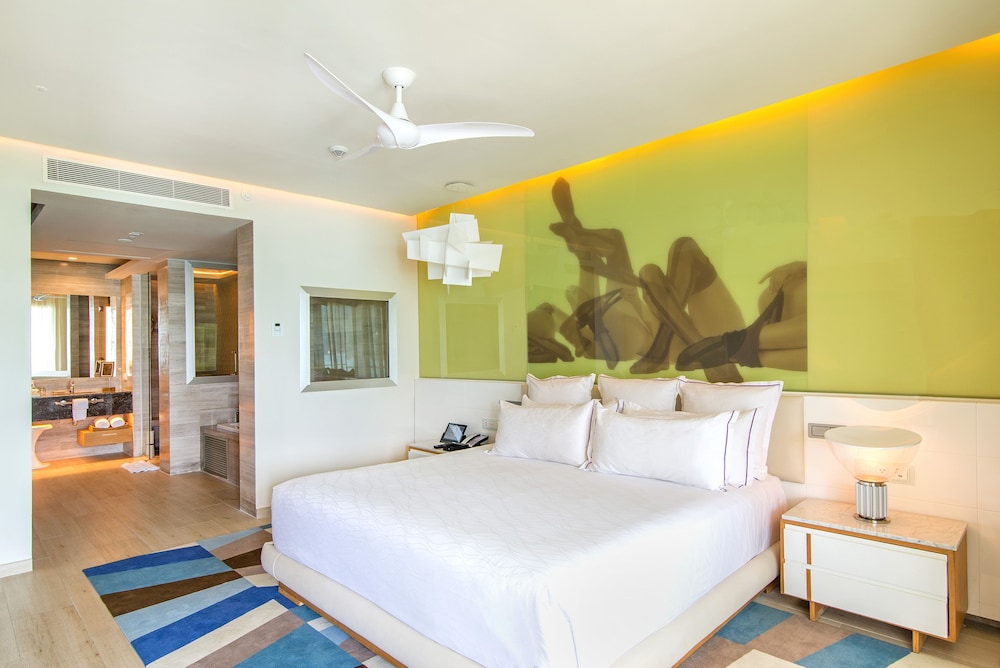 Xhale Club, Presidential, Suite, King Bed, Ocean View