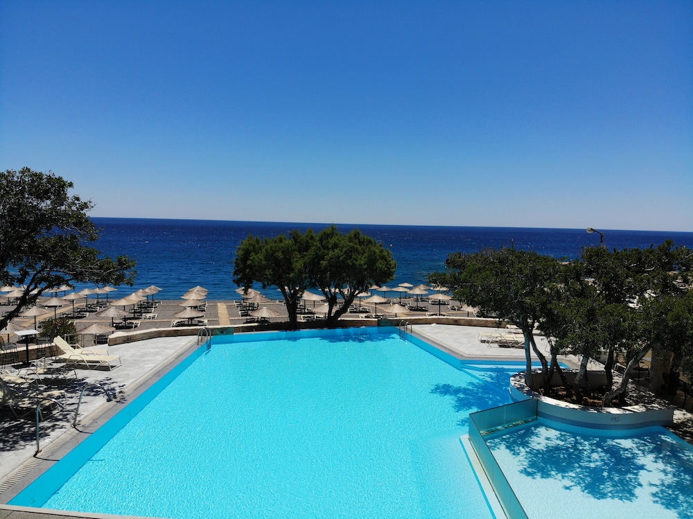 Kakkos Bay Resort 30/46
