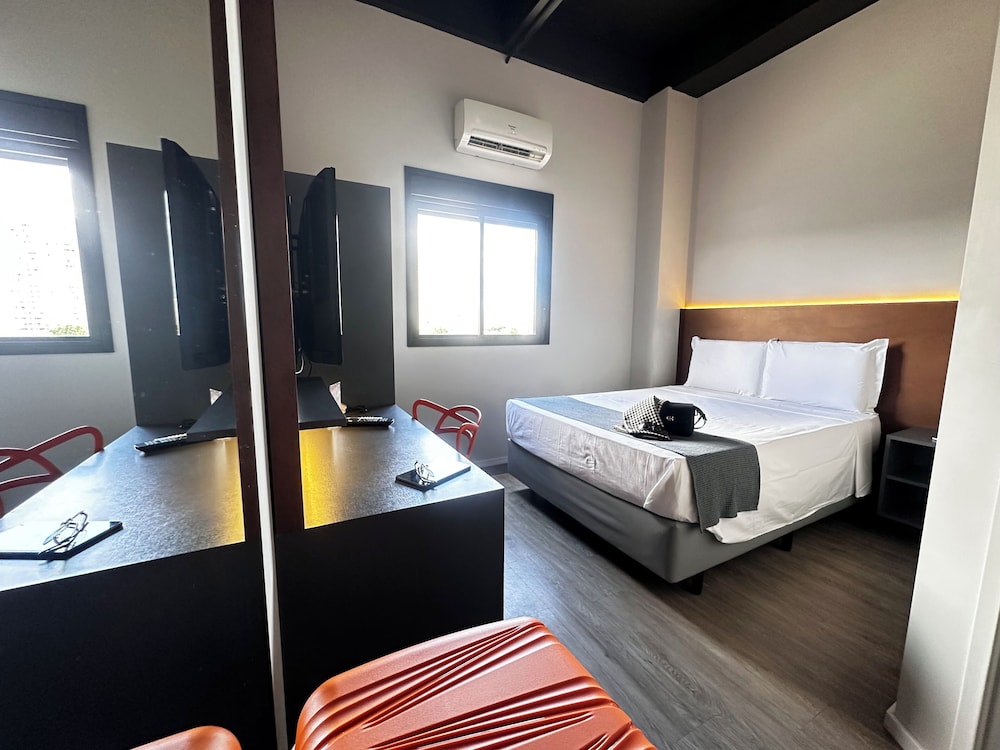 Room, Double Bed