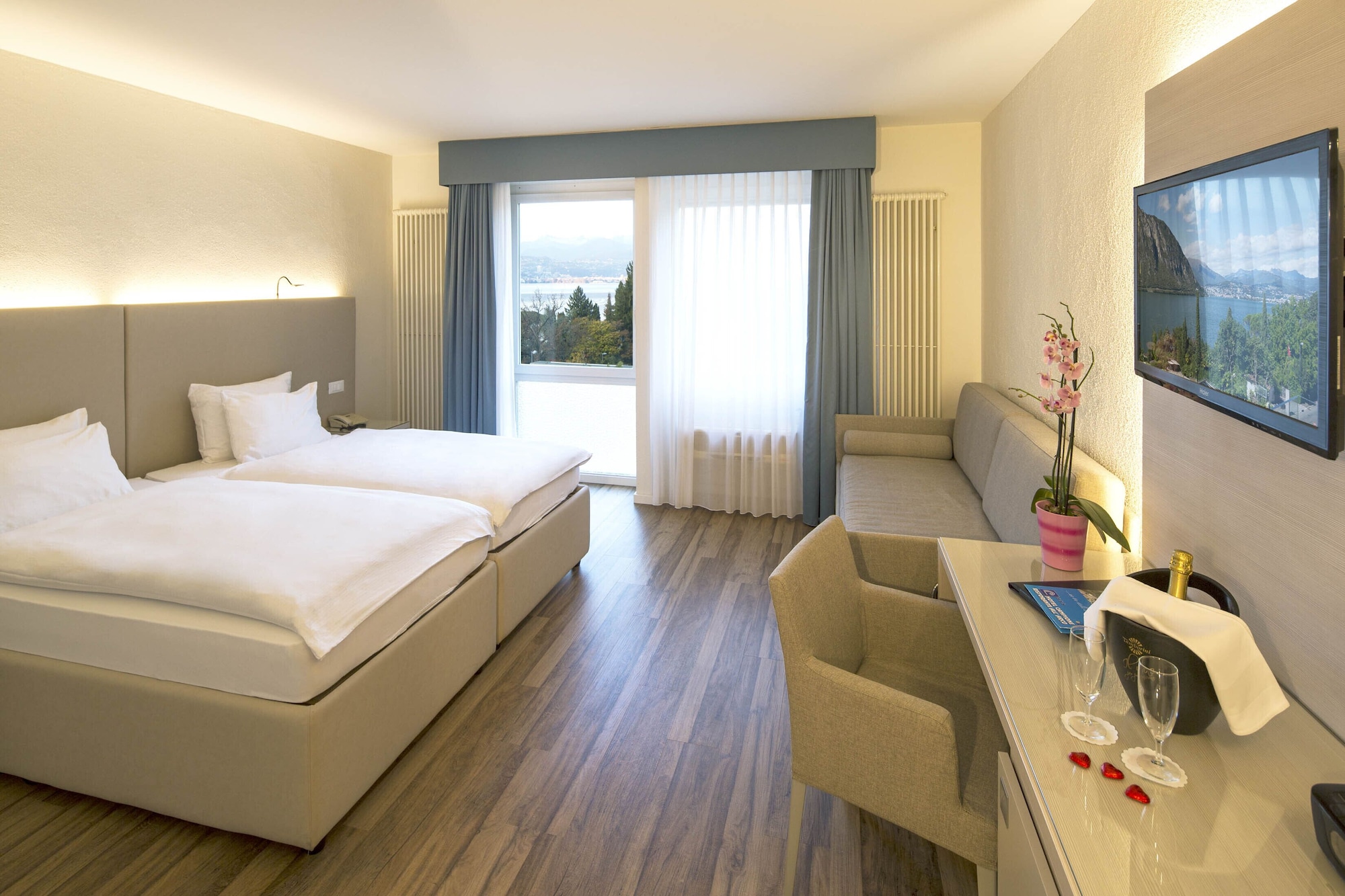 غرفة سوبيريور بسرير كينج، Hotel Campione 2/6