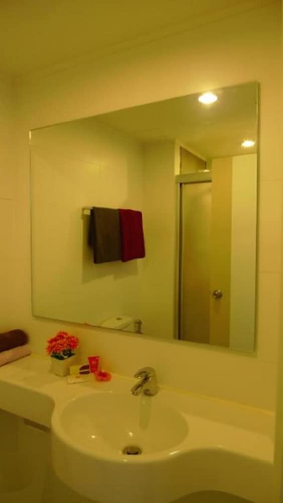 The Relaxing Room Lumpini Beach Jomtien 46/47