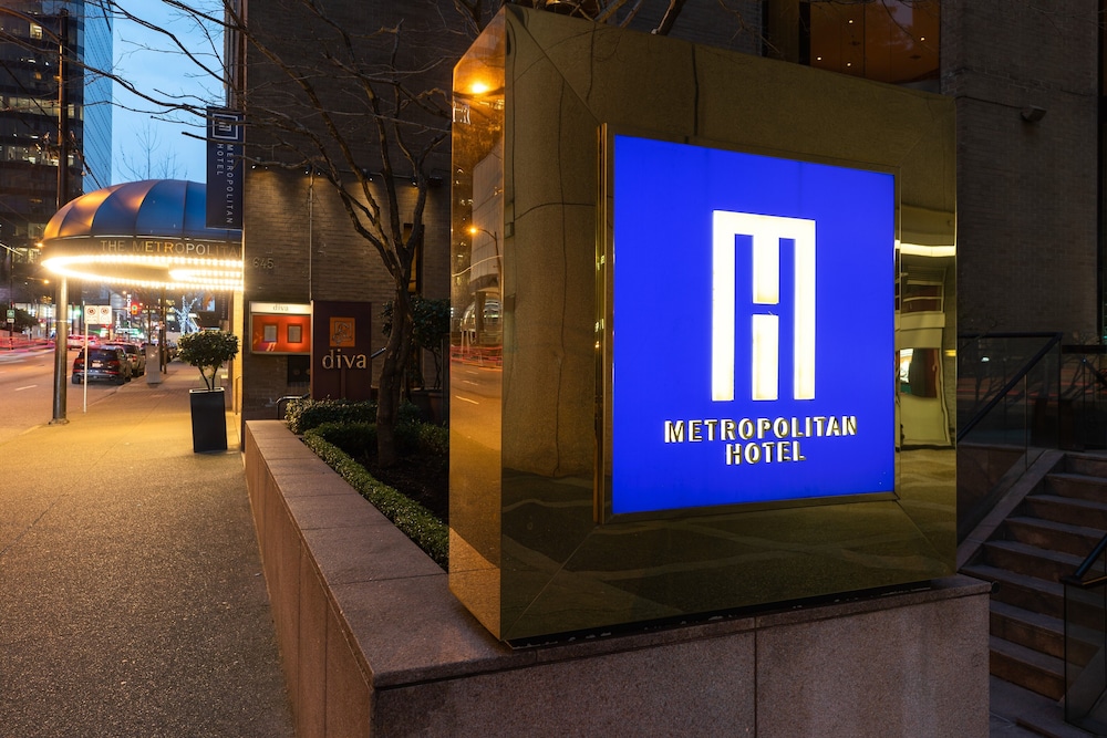 METROPOLITAN VANCOUVER in VANCOUVER - BRITISH COLUMBIA