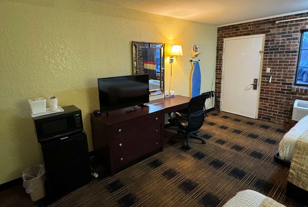 Travelodge By Wyndham Airport Platte City 27/34