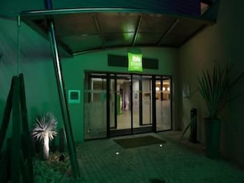 Ibis Styles Villeneuve Sur Lot Hotel 35/68
