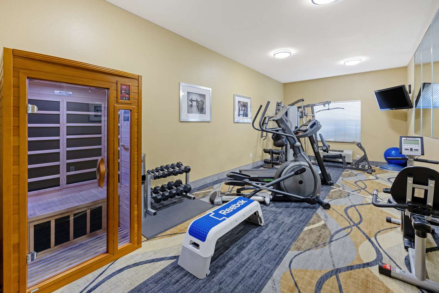 Best Western Plus Guymon Hotel & Suites 18/35