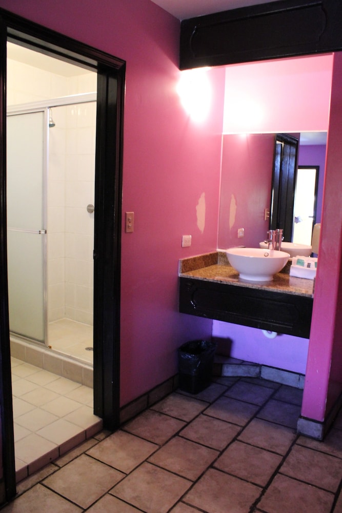 Hotel San Juan Inn 40/40