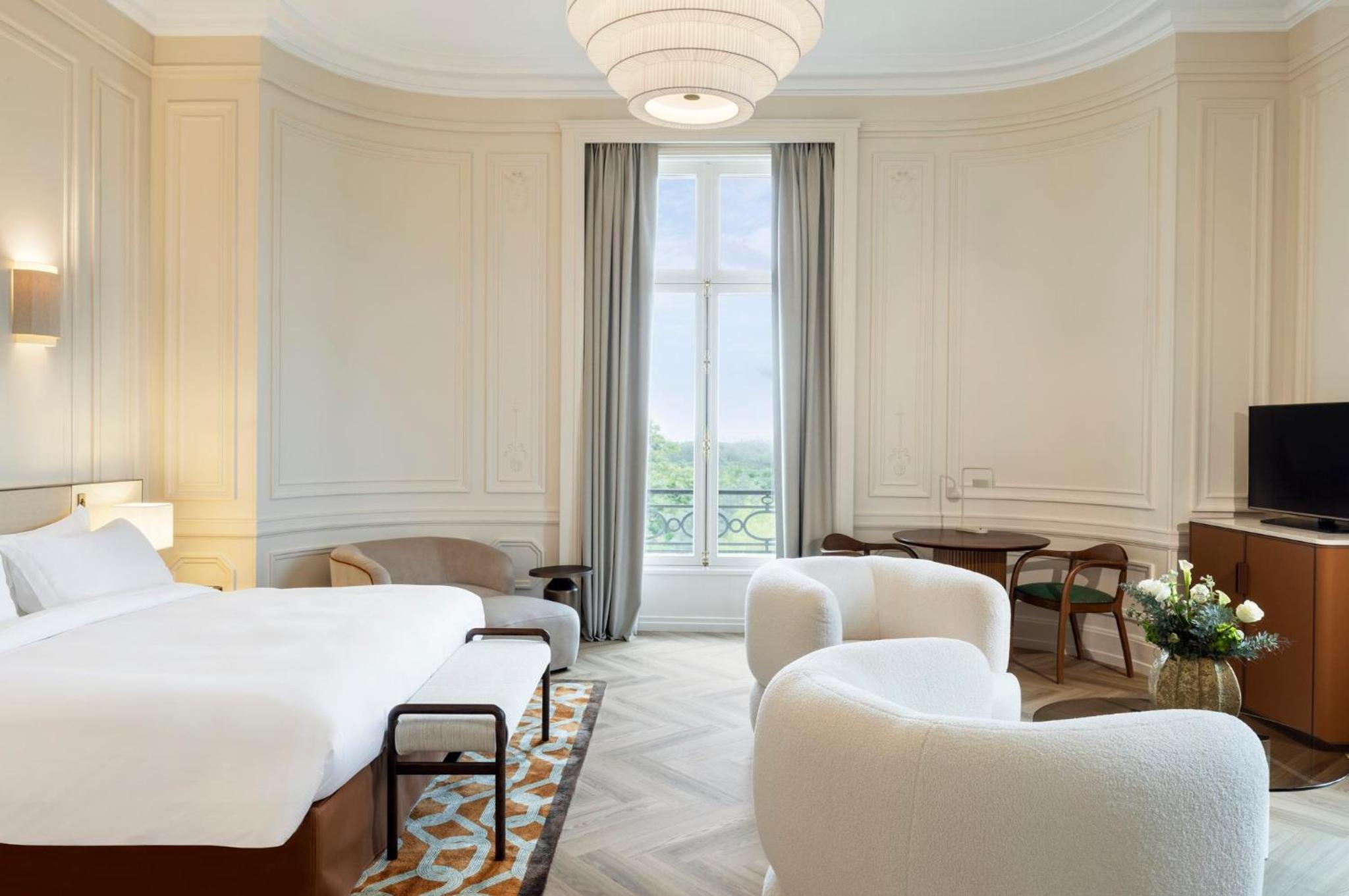 Royal, Suite, King Bed
