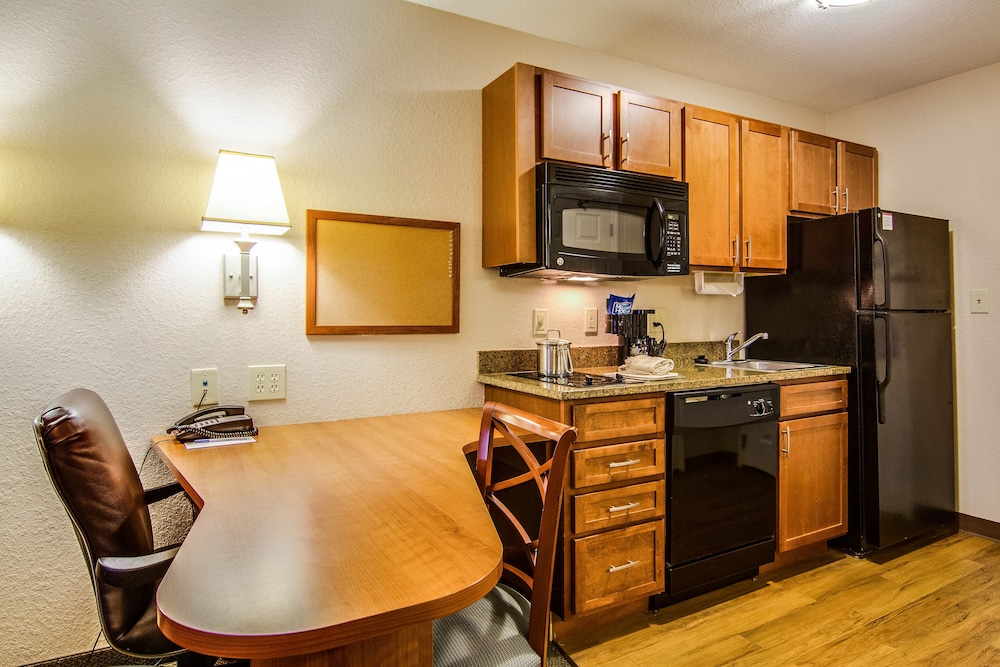 Candlewood Suites Jacksonville East Merril Road 43/66