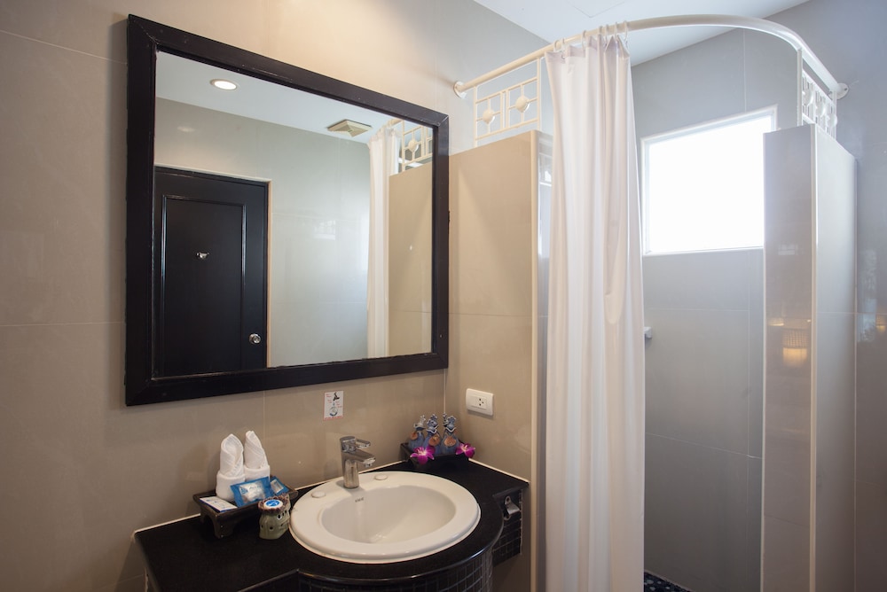 Access Resort & Villas 68/70