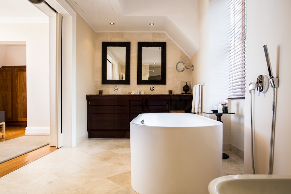 Compass House Boutique Hotel 29/48