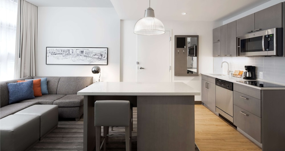 HYATT HOUSE WASHINGTON DC / THE WHARF 32/64
