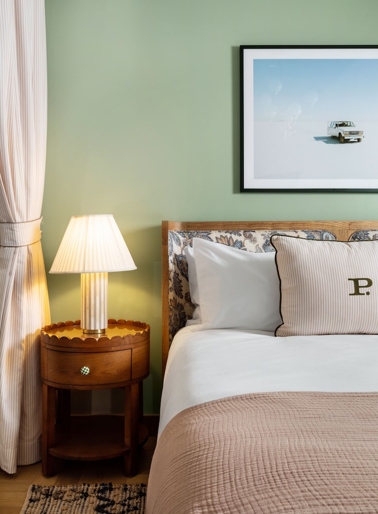Palihouse Hyde Park Village 25/50