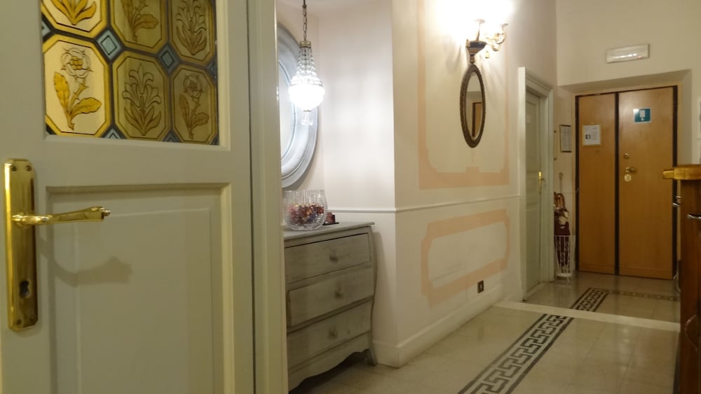 La Maison Dell'orologio 5/69