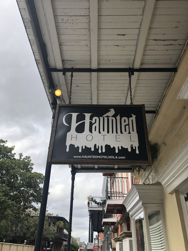 Haunted Hotel New Orleans photo2