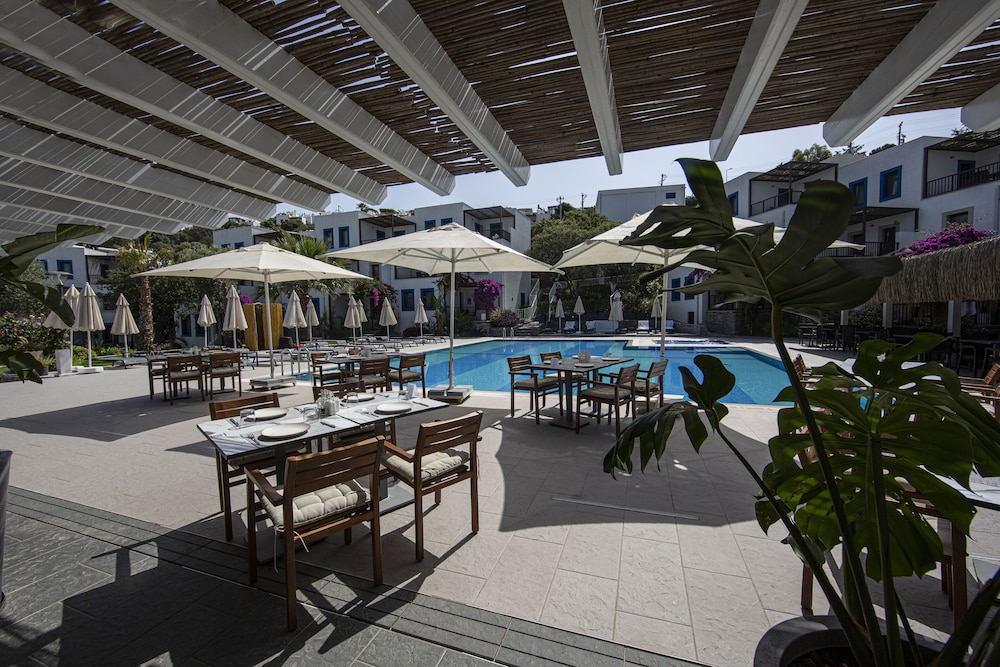 Dorman Suites Hotel 50/73
