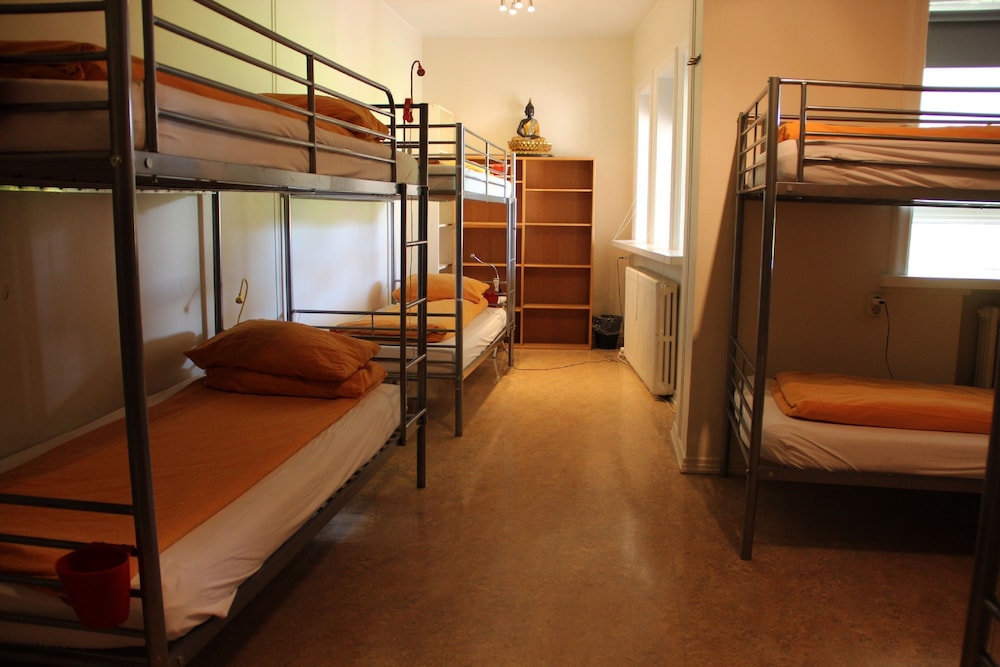Hostel B47 17/45