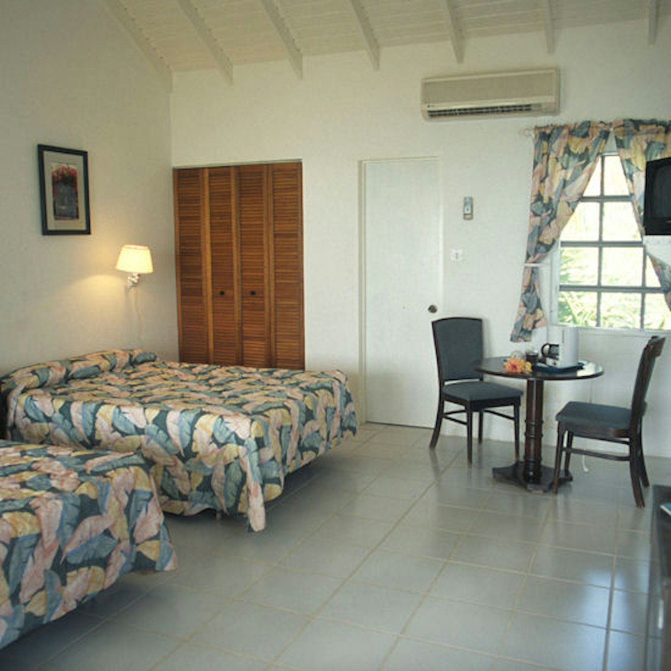 Oualie Beach Resort 7/9
