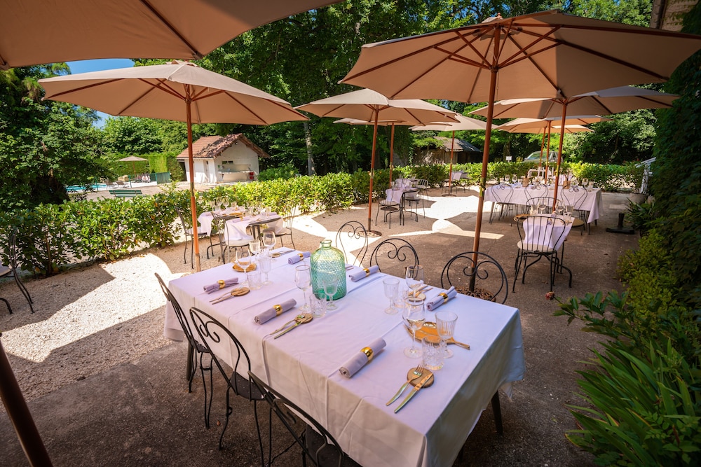 Chateau des Ayes 27/50