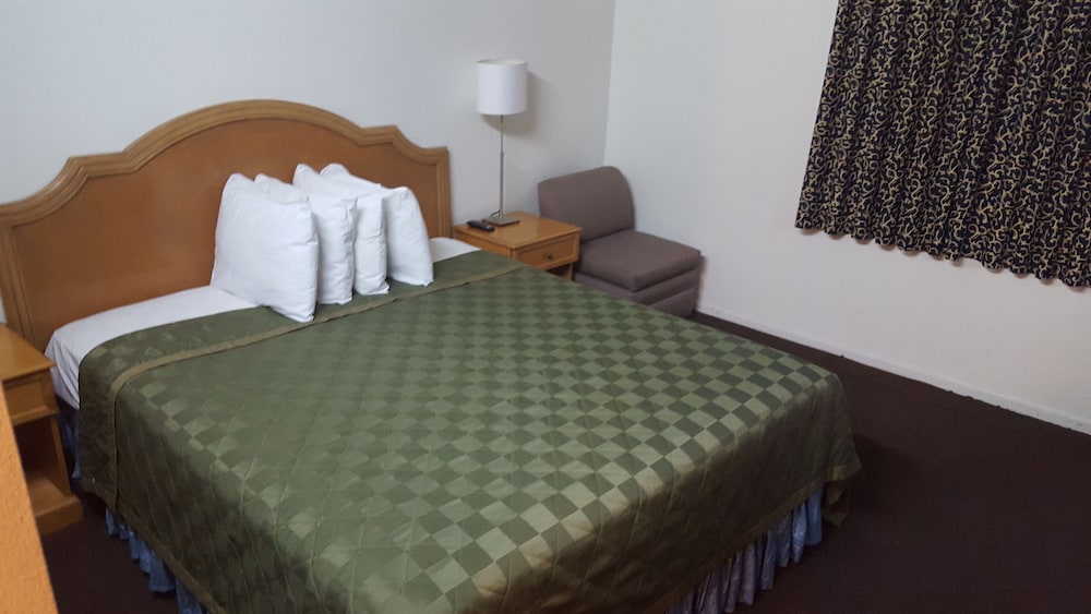 City Center Hotel 13/24