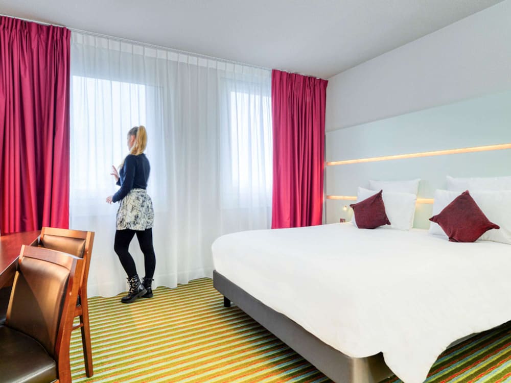 Mercure Paris Ivry Quai de Seine Hotel 16/79