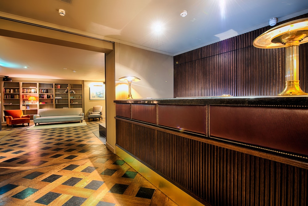 Mondrian Suites Berlin Checkpoint Charlie 13/80