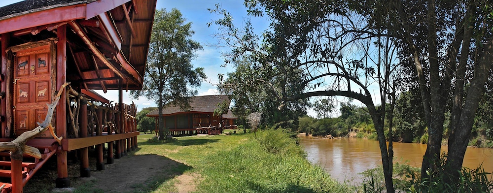 ROYAL MARA SAFARI LODGE 28/33