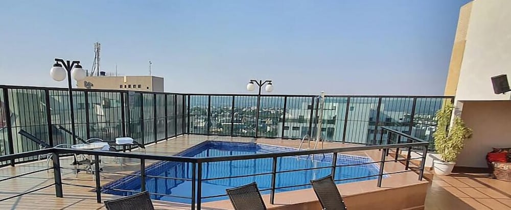 swimming pool spa