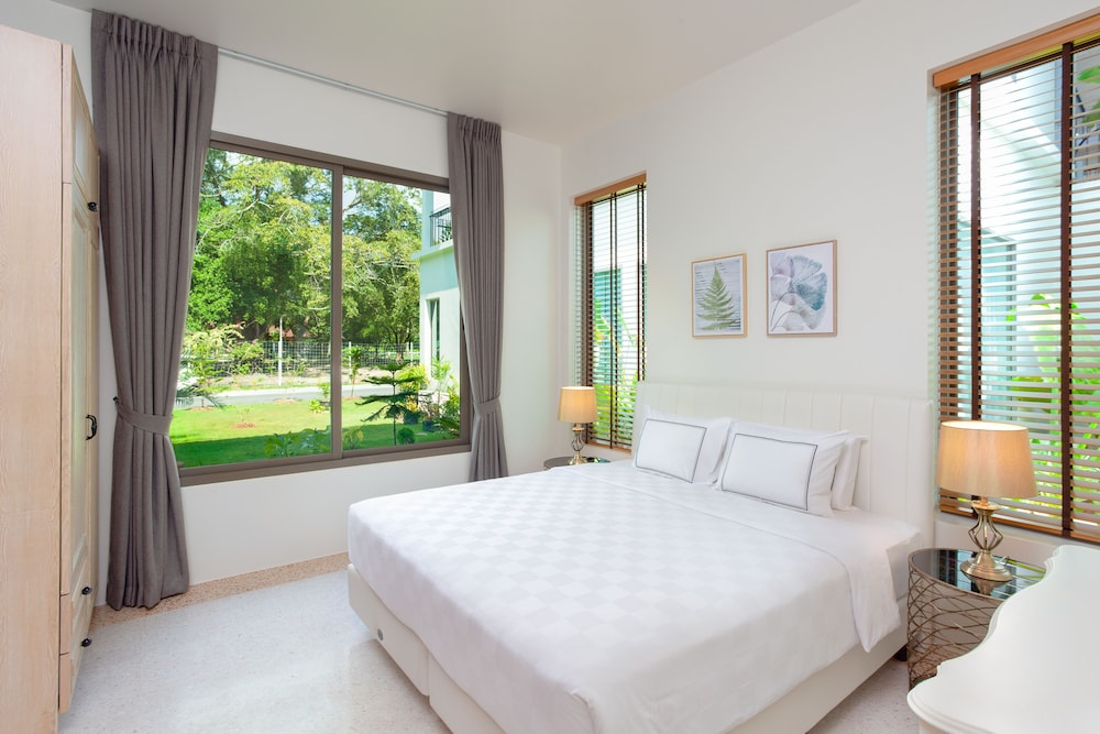 Fisherman Way Beach Resort 27/74
