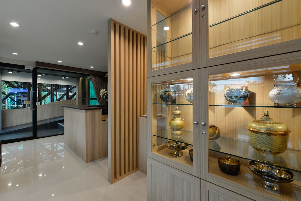 Siri Ratchada Bangkok 13/69