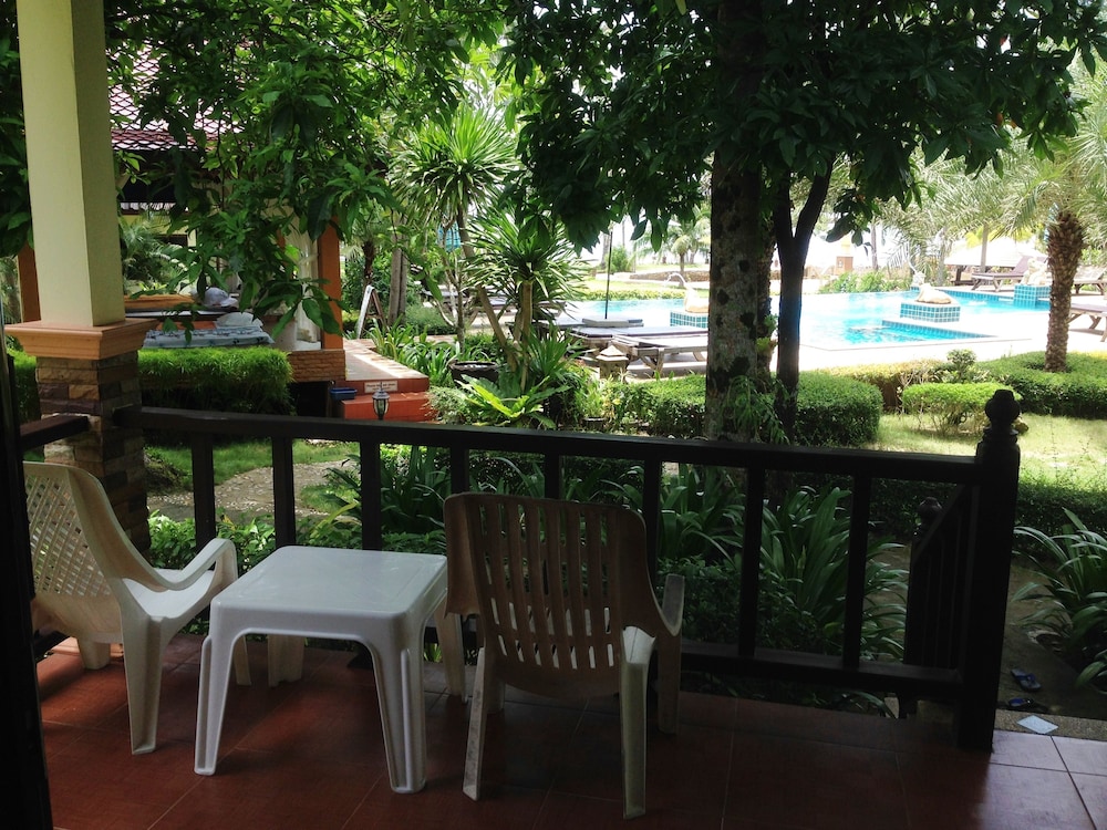 Bailan Beach Resort 61/78