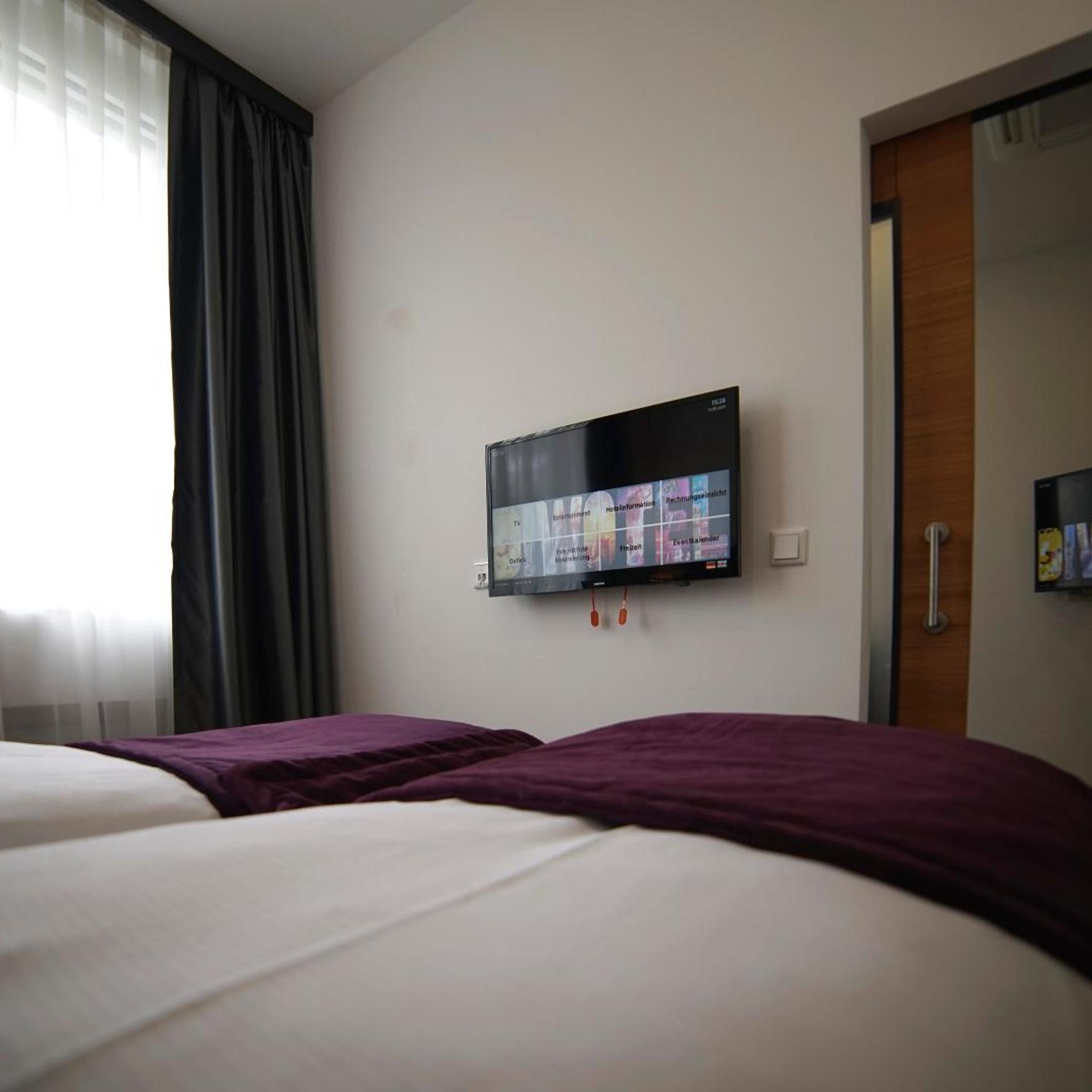 Classic, Twin Beds, Balcony