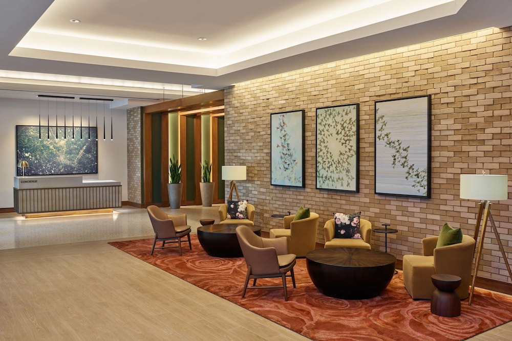 Hilton Atlanta Airport 55/70