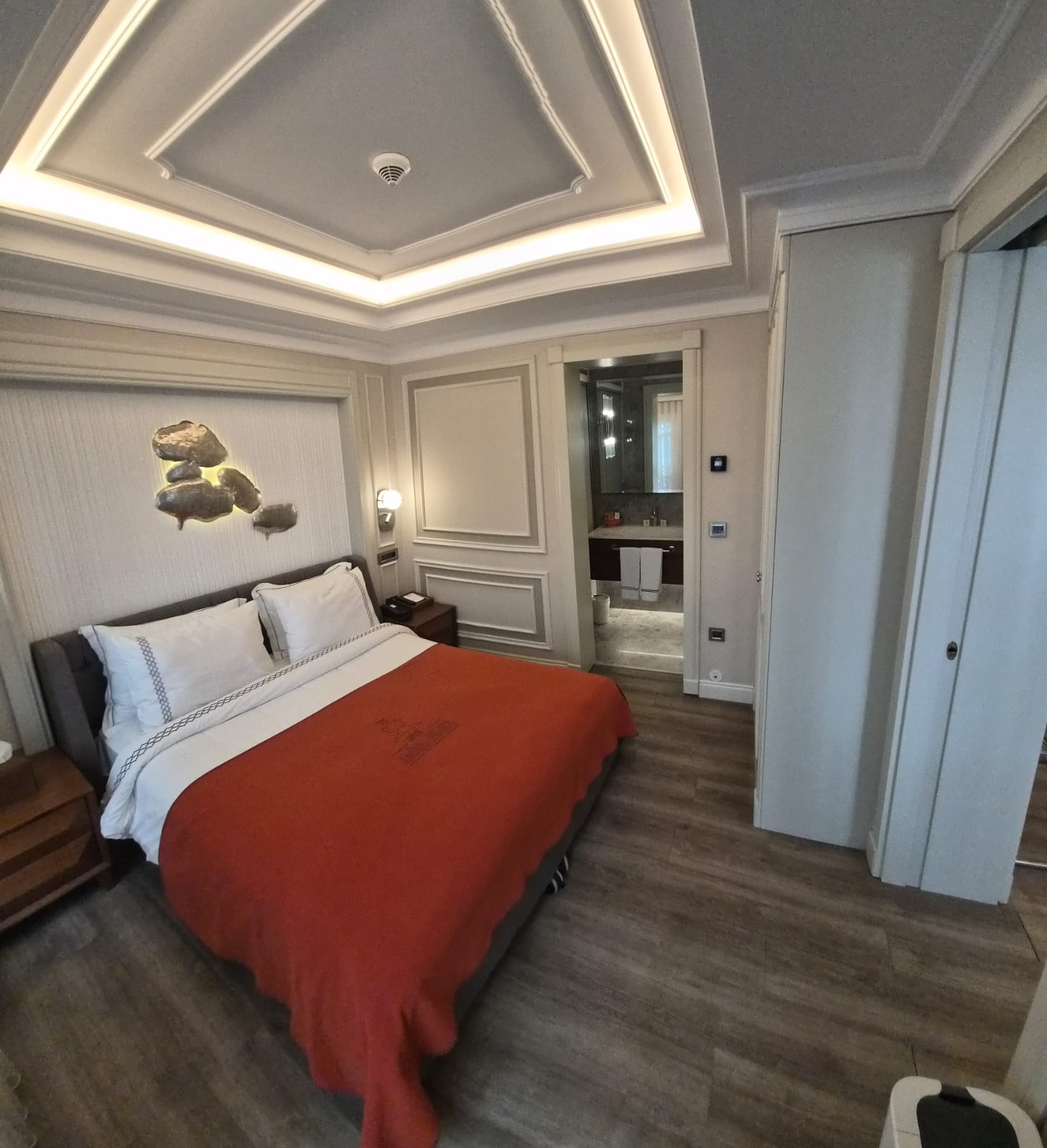 جناح ديلوكس بسرير كينج، Amiral Palace Boutique Hotel 2/10