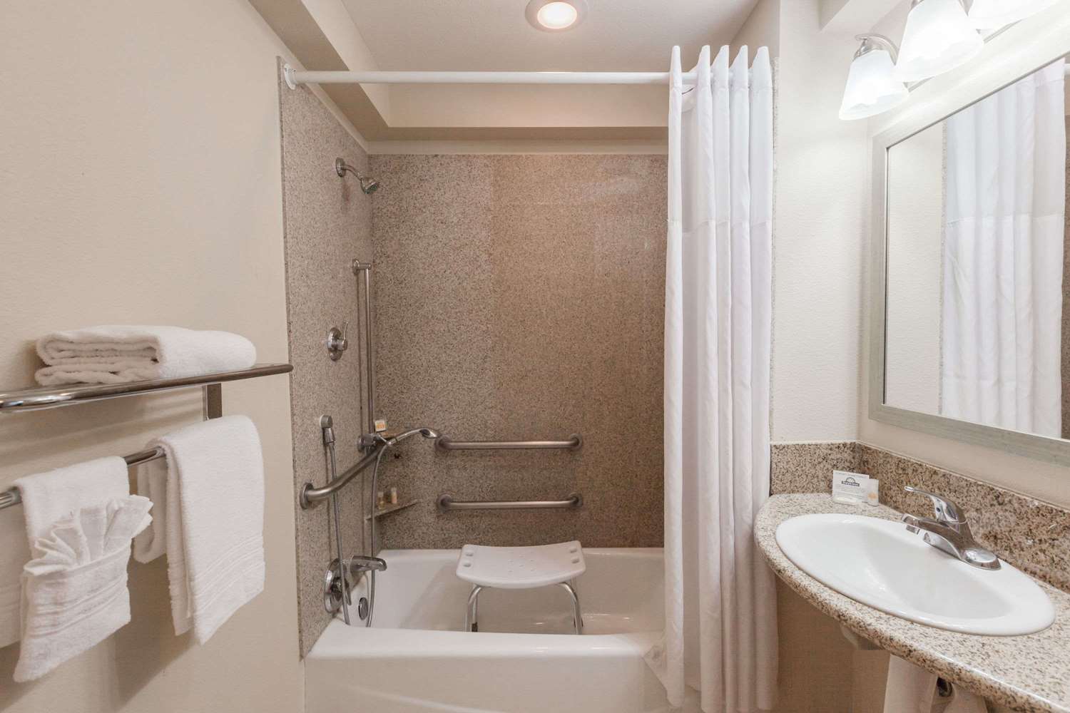 Days Inn By Wyndham Santa Maria 18/18