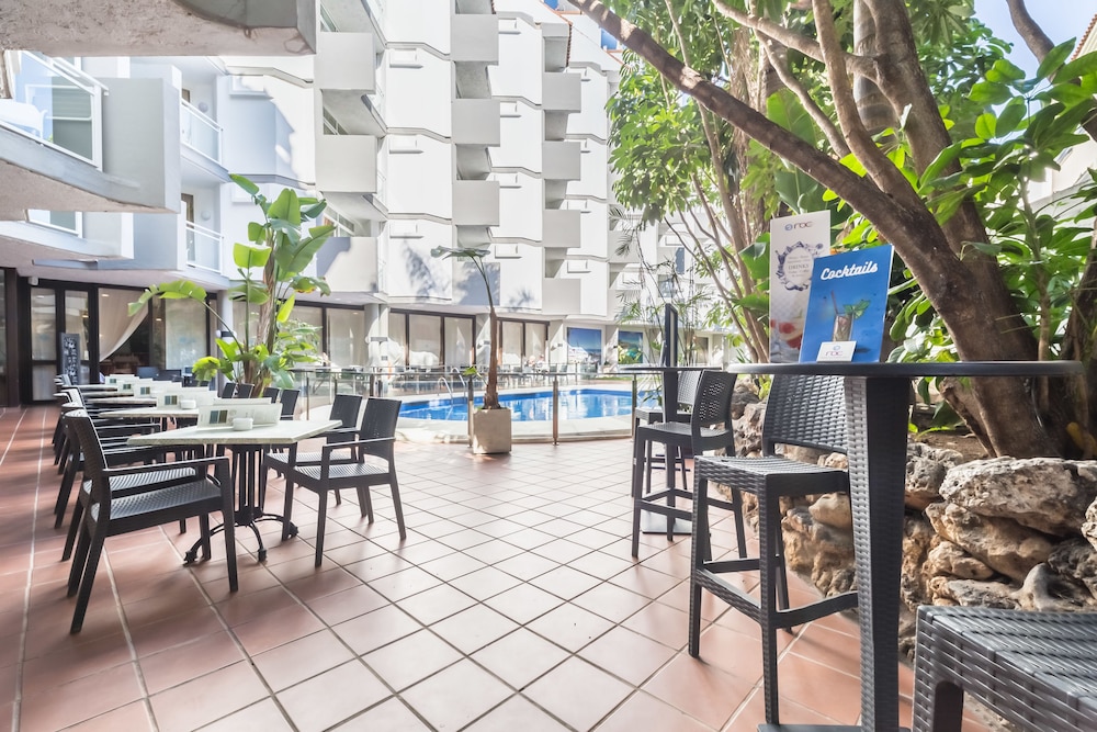 AluaSun Lago Rojo - Adults Only 31/50
