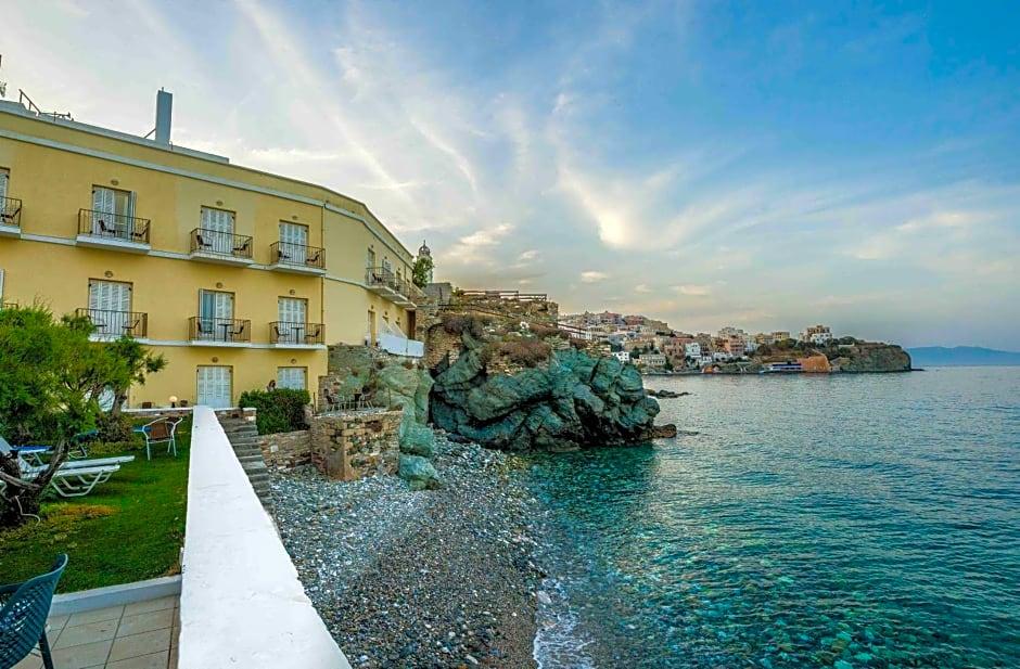 Hermes Hotel 48/63