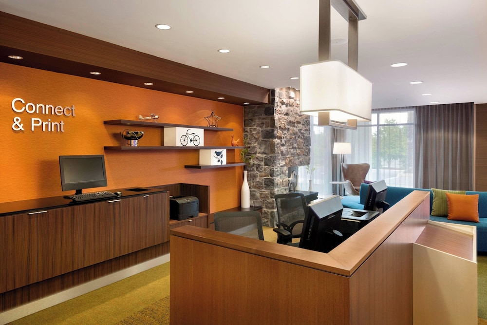 Fairfield Inn And Suites By Marriott Lancaster East At the Outlets 12/20